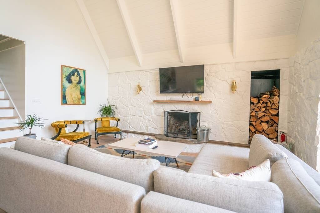 Photo of Livingroom in Red Hook