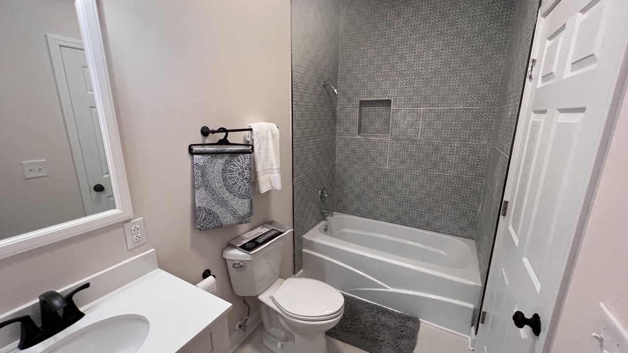 Photo of Bathroom in Fries