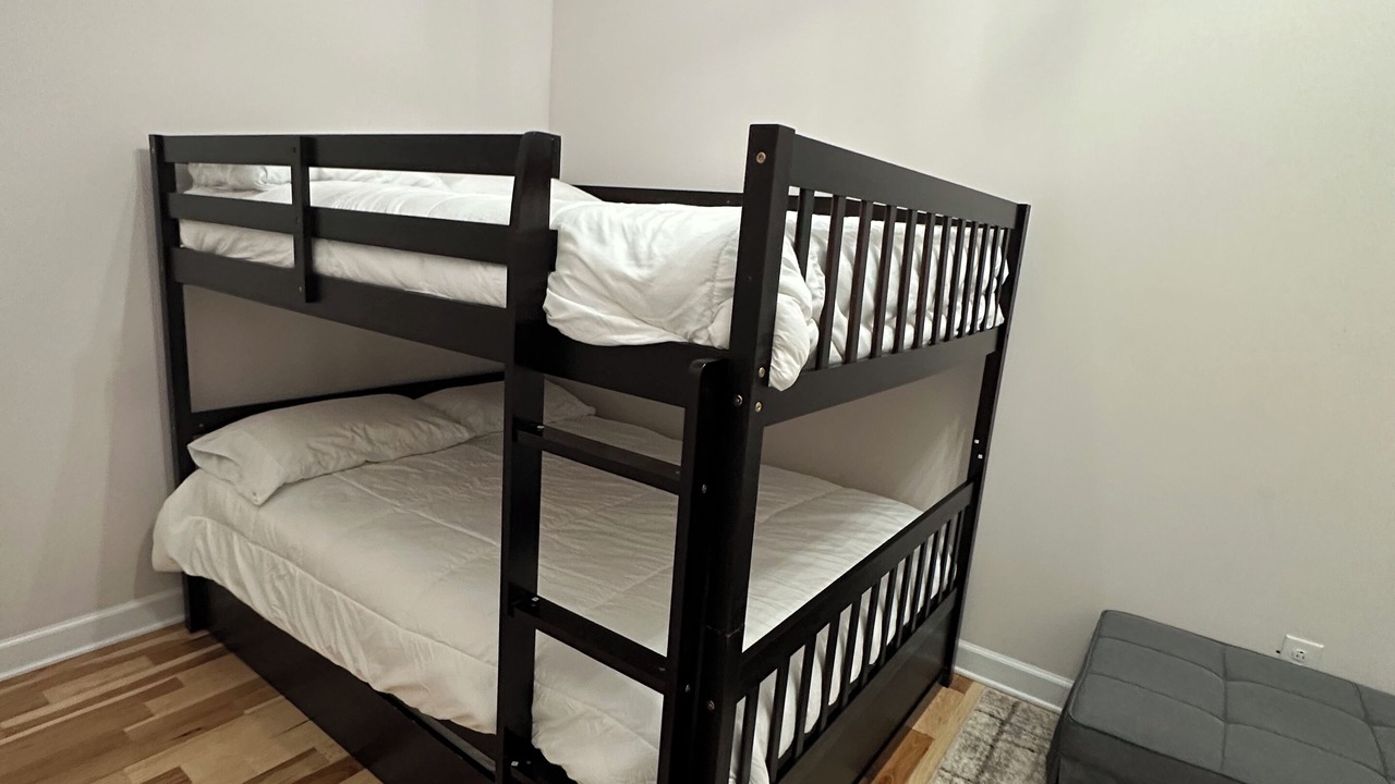 Photo of Bedroom in Fries