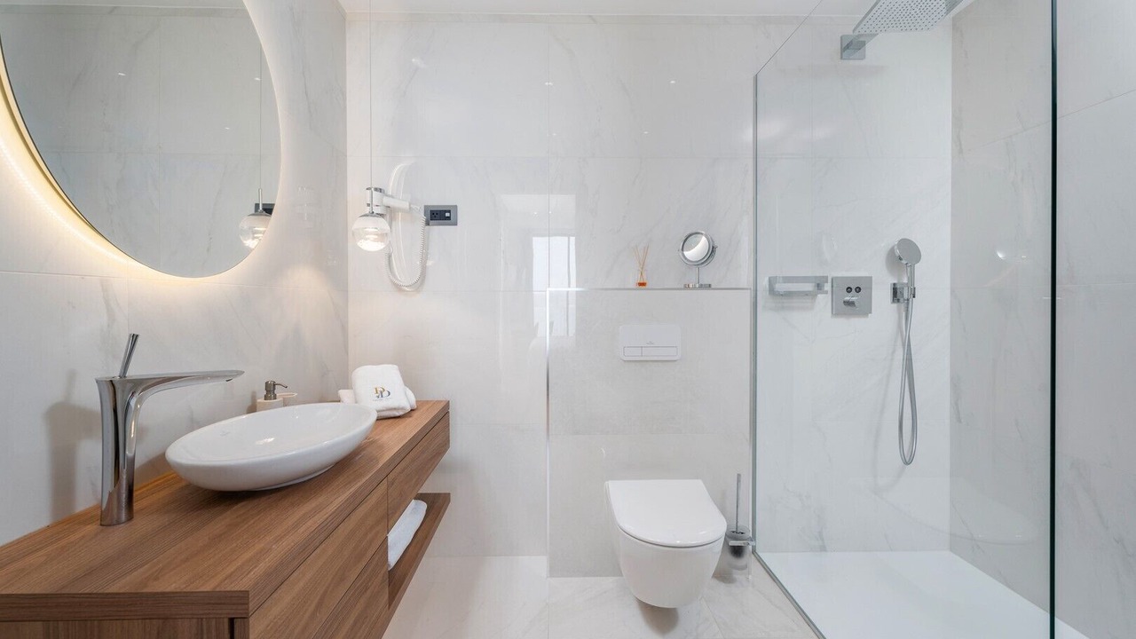 Photo of Bathroom in Brela