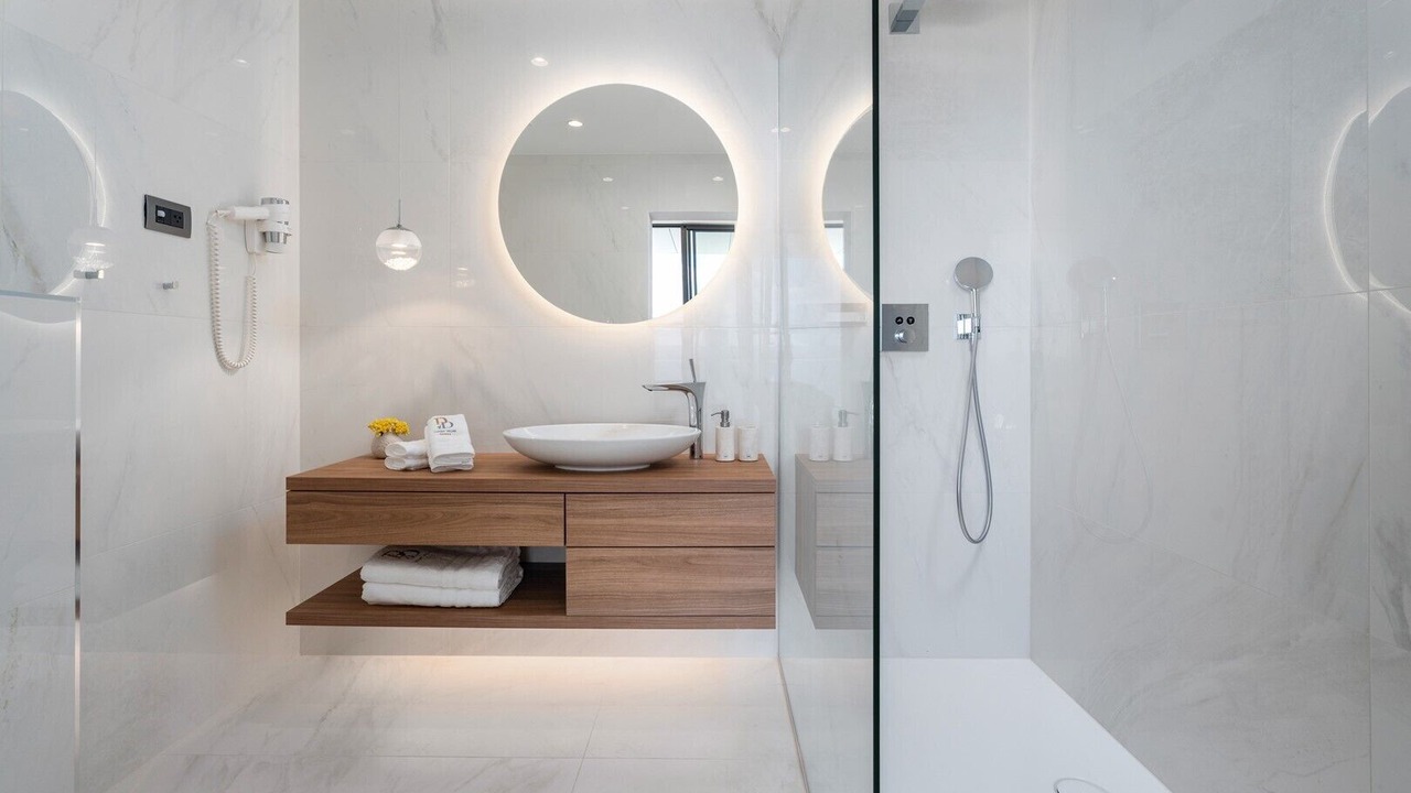 Photo of Bathroom in Brela