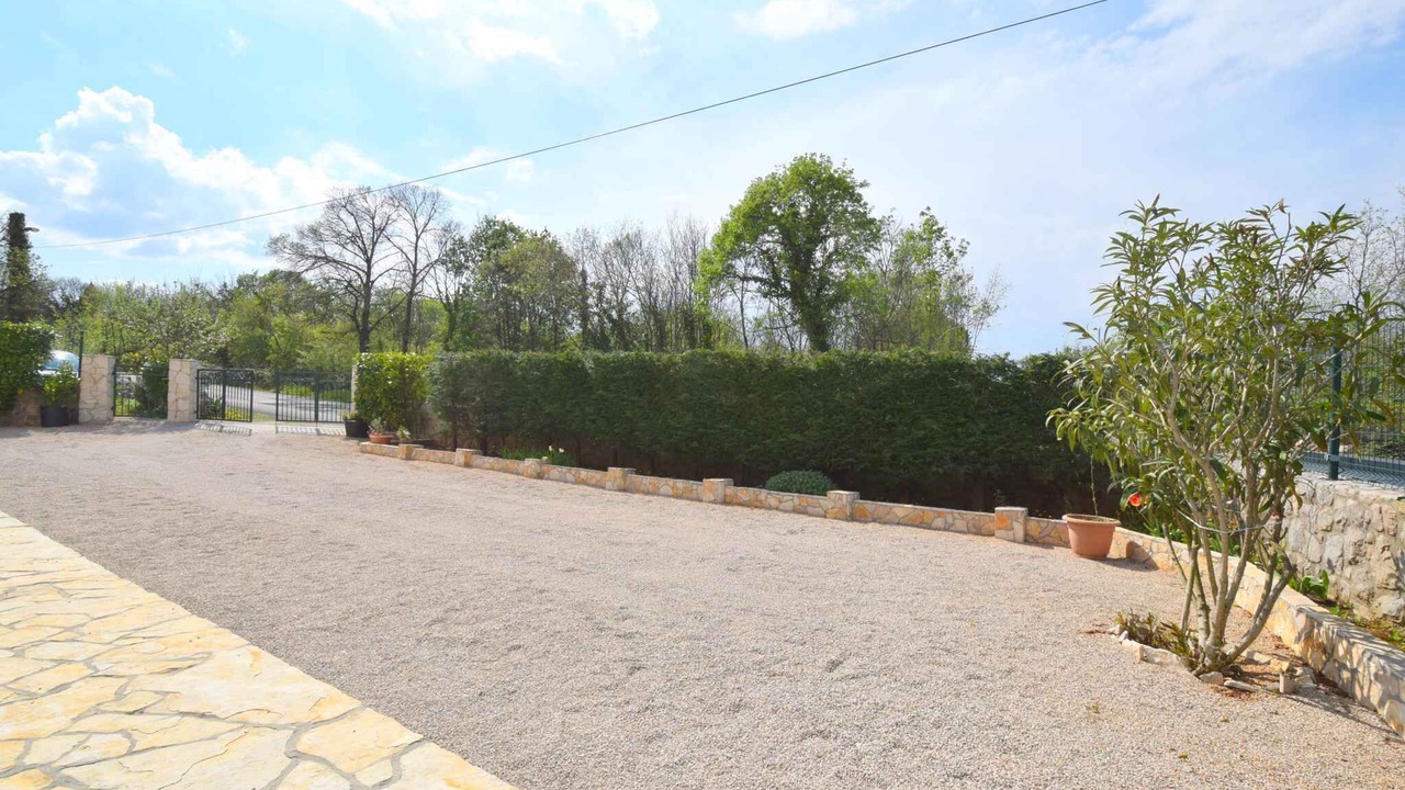 Photo of Outdoor in Rasopasno