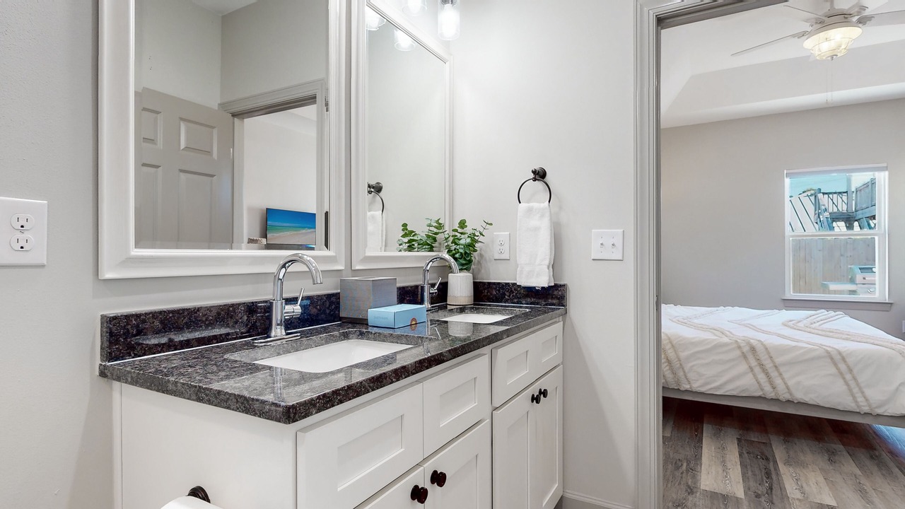 Photo of Bathroom in Riviera Beach