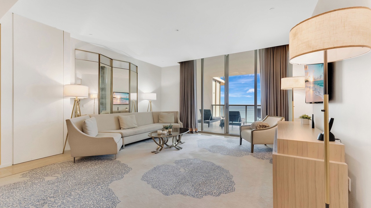 Photo of Livingroom in Bal Harbour