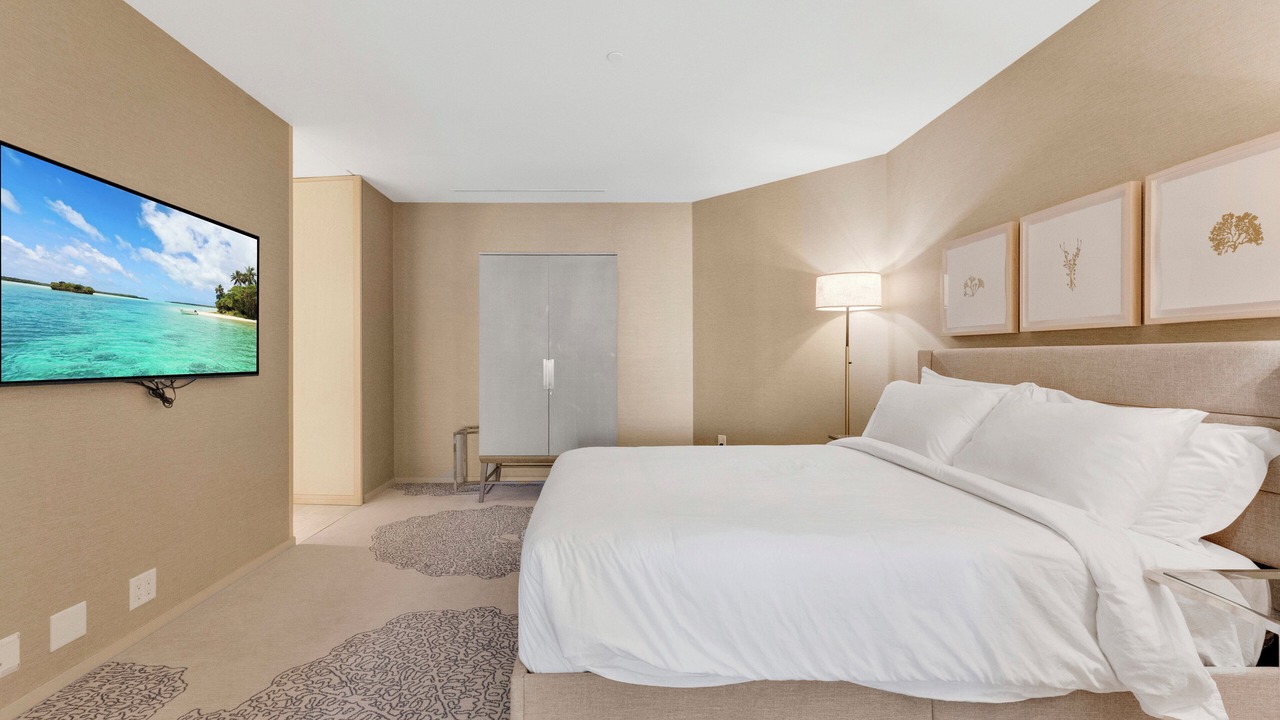 Photo of Bedroom in Bal Harbour