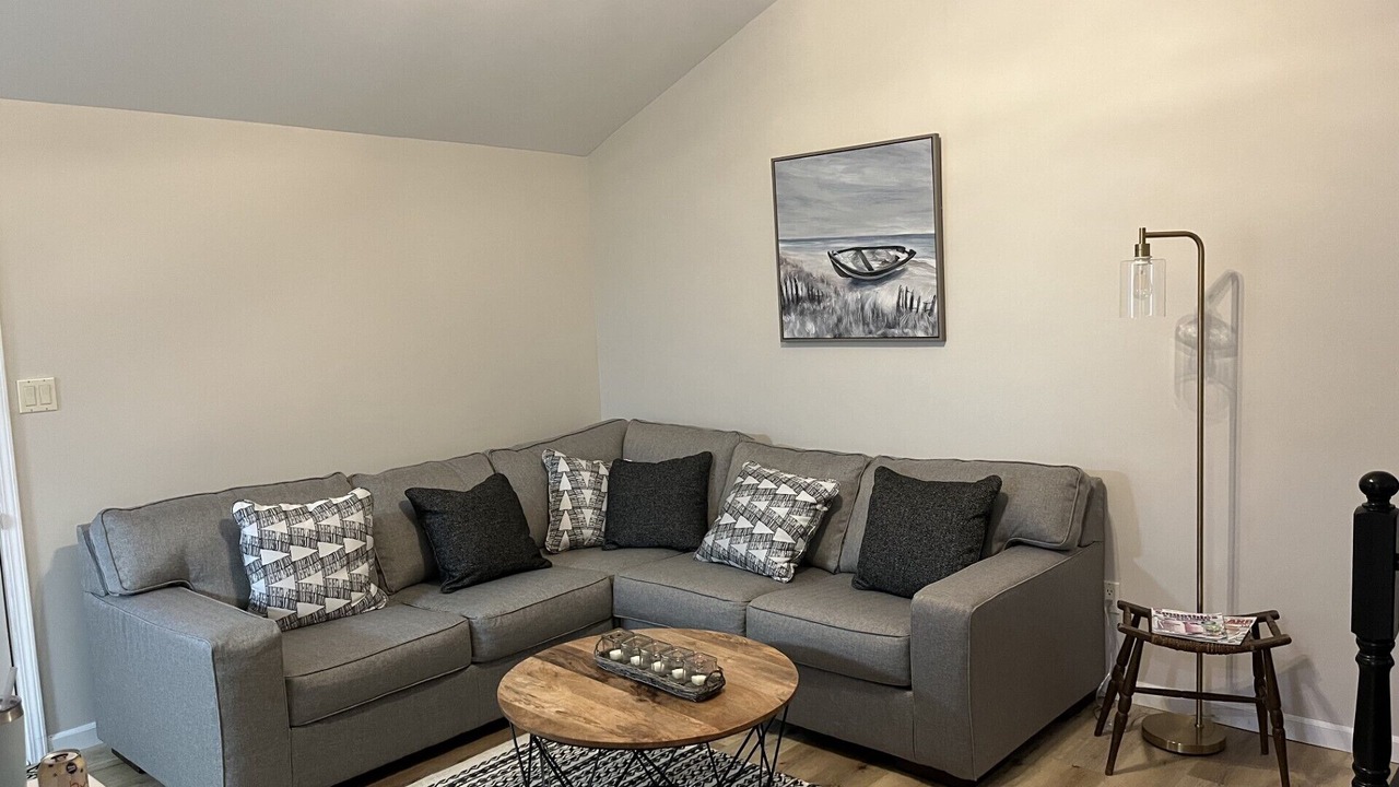Photo of Livingroom in Cedar Lake