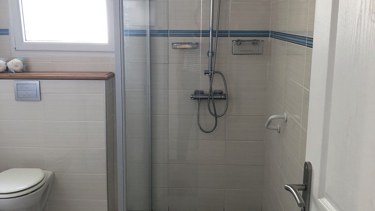 Photo of Bathroom in Plogoff