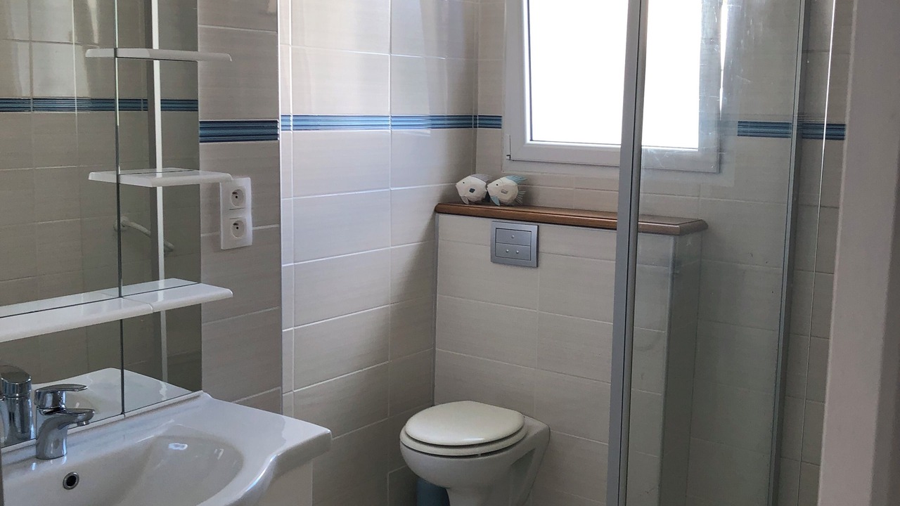 Photo of Bathroom in Plogoff