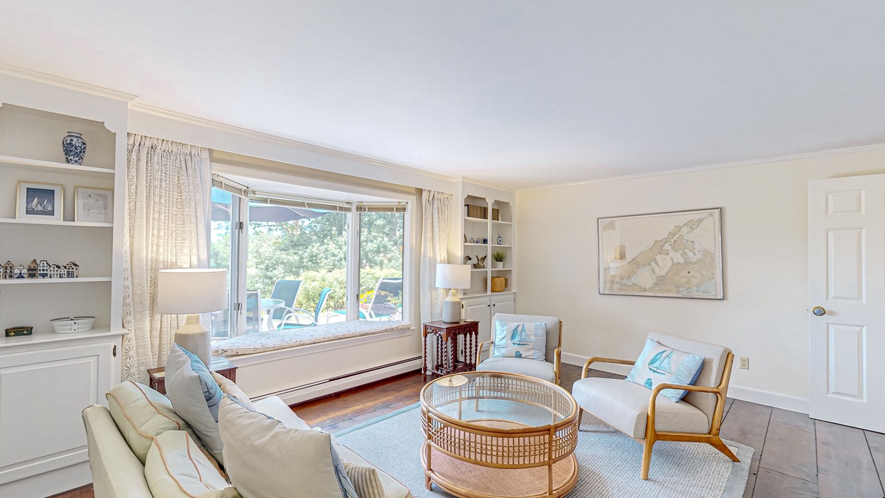 Photo of Livingroom in Yarmouth Port