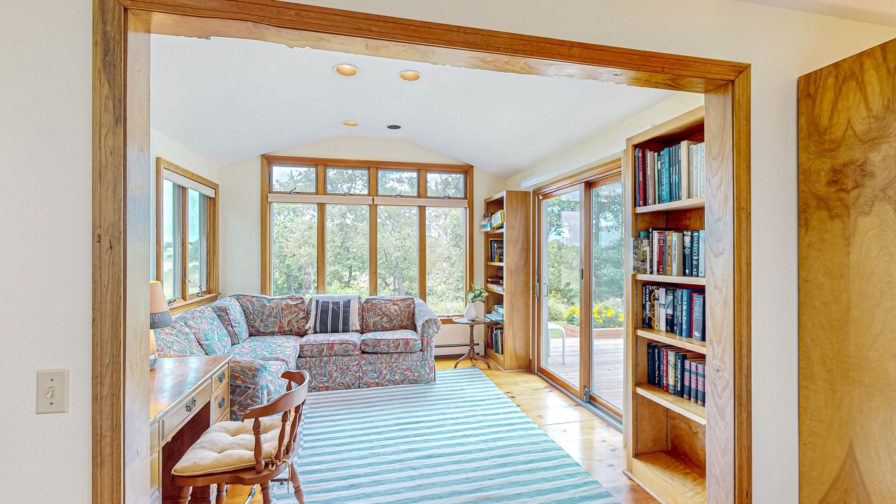 Photo of Livingroom in Yarmouth Port