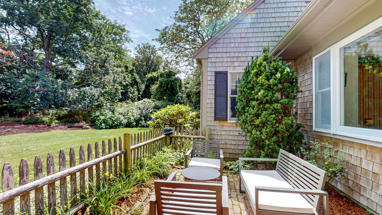 Photo of Patio Balcony in Yarmouth Port