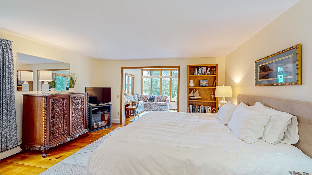 Photo of Bedroom in Yarmouth Port