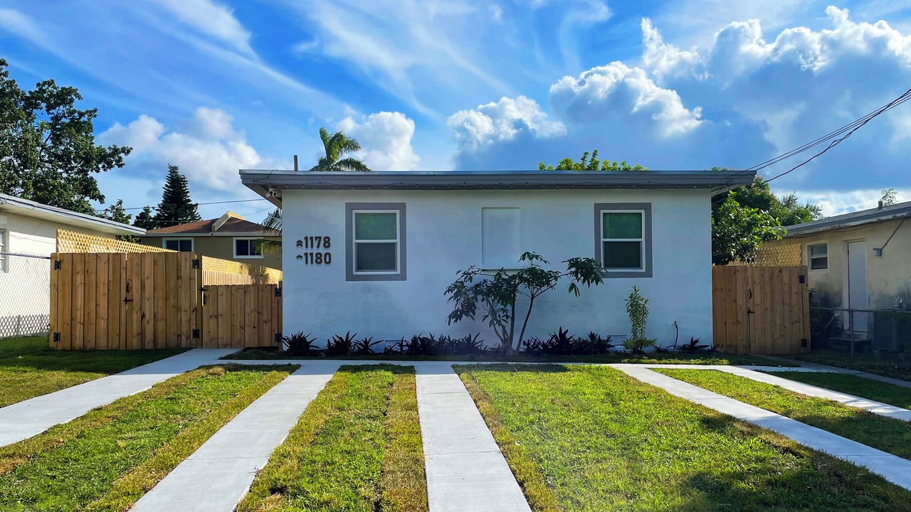 Photo of Outdoor in Biscayne Park