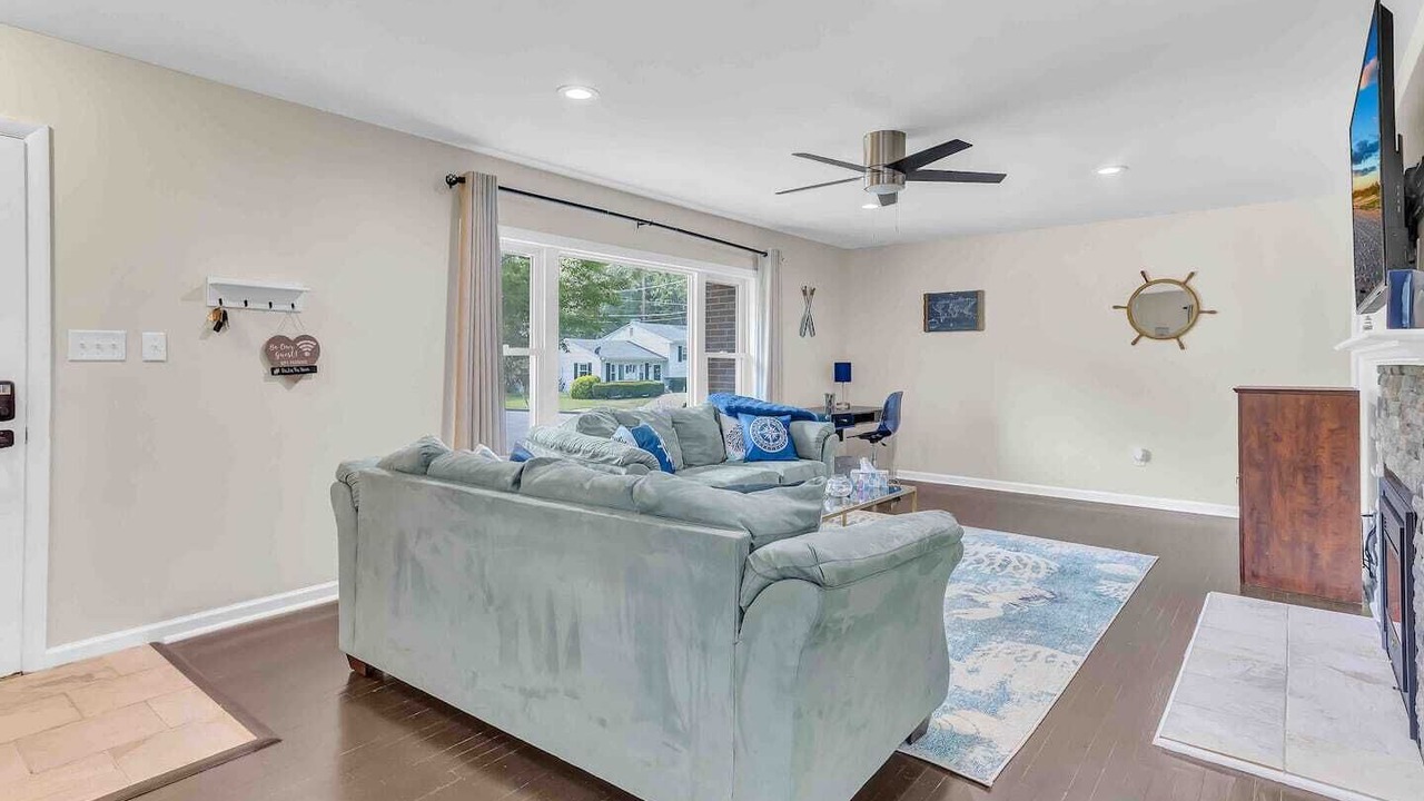 Photo of Livingroom in Salisbury