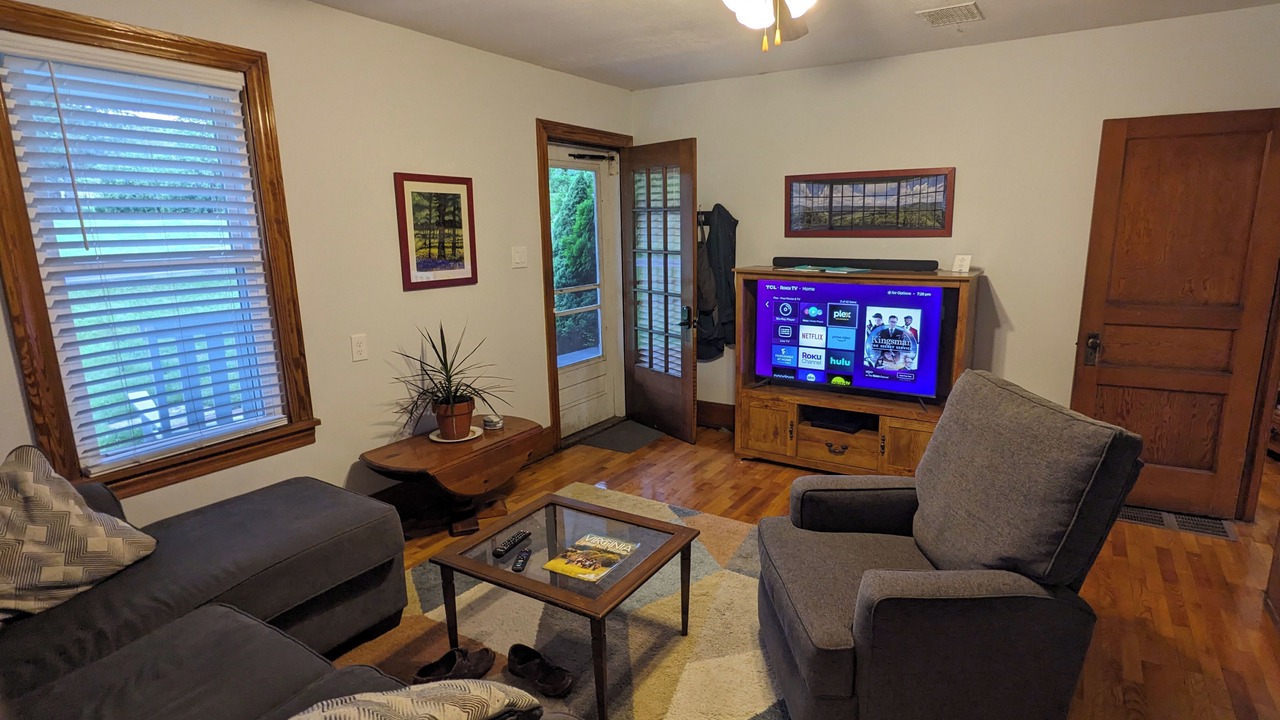 Photo of Livingroom in Monterey