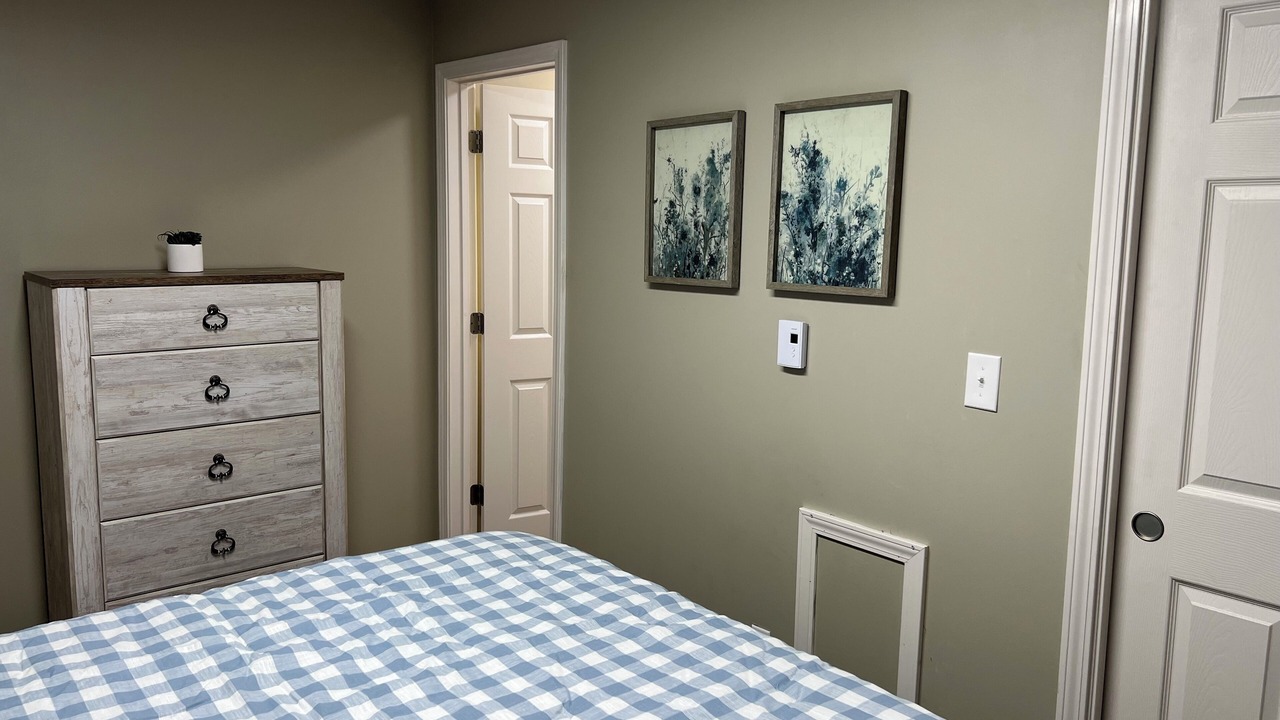 Photo of Bedroom in Roxboro