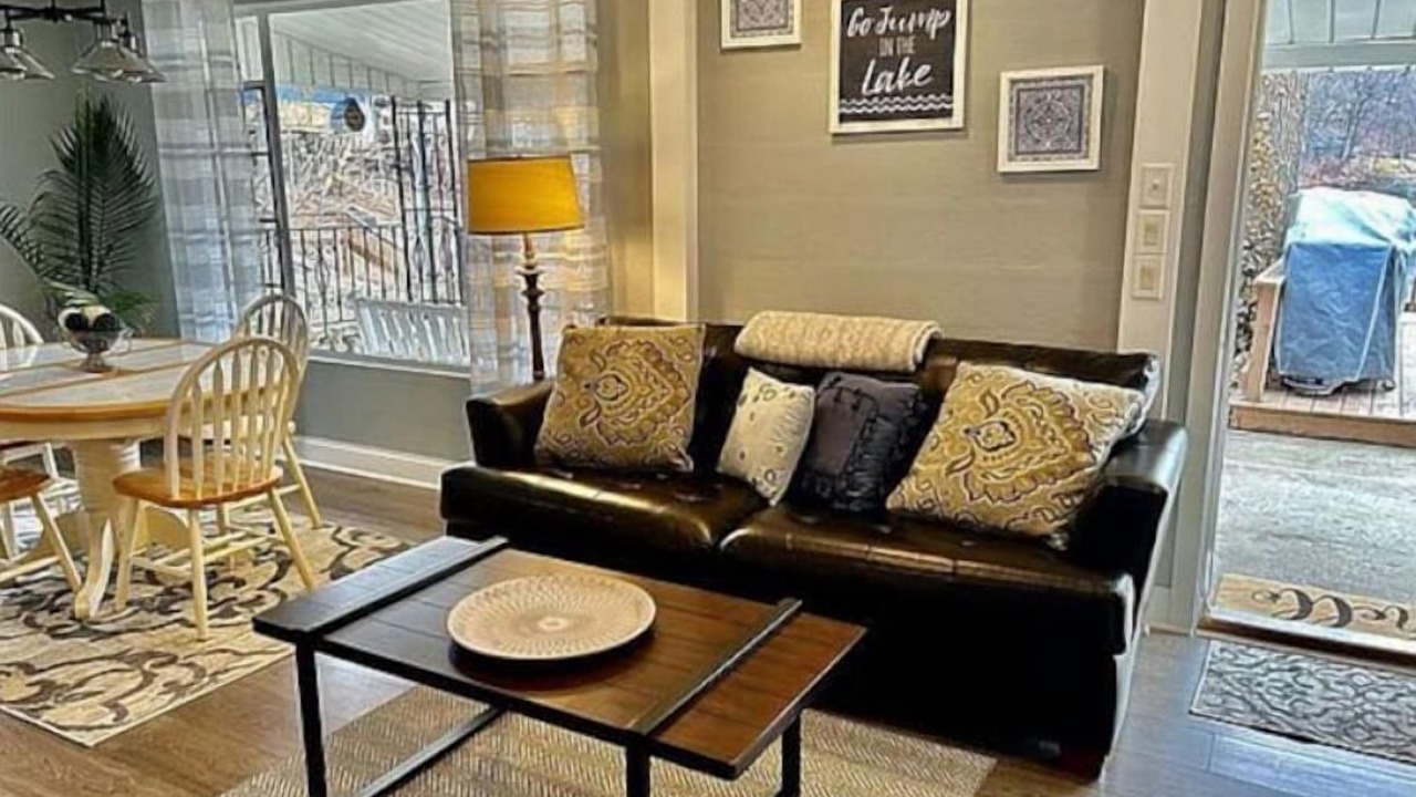 Photo of Livingroom in Syracuse