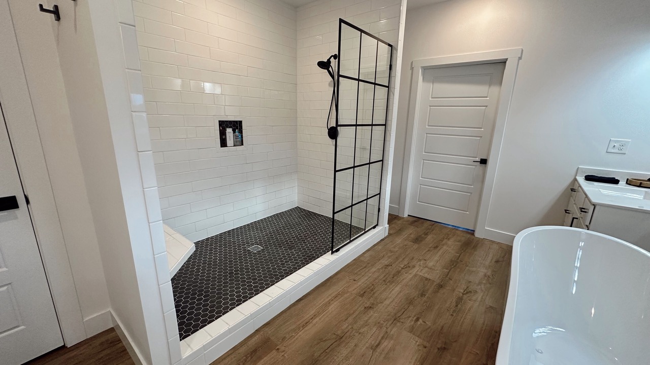 Photo of Bathroom in Dry Ridge