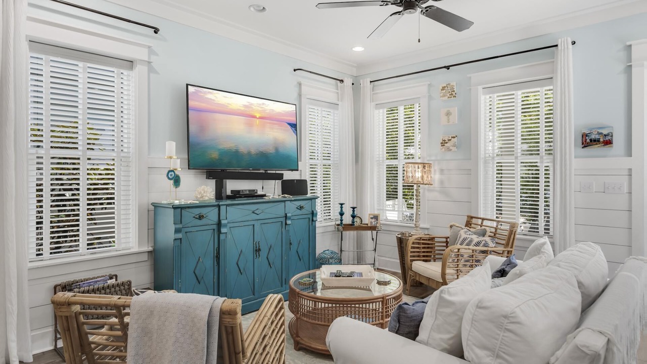 Photo of Livingroom in Greenway Park
