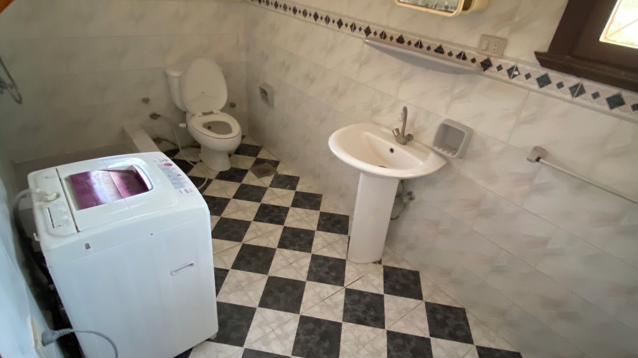 Photo of Bathroom in Al-'Amriyah