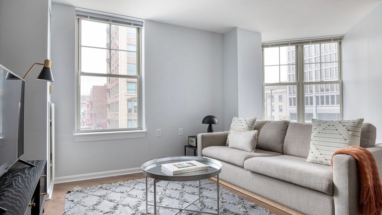 Photo of Livingroom in Central Square