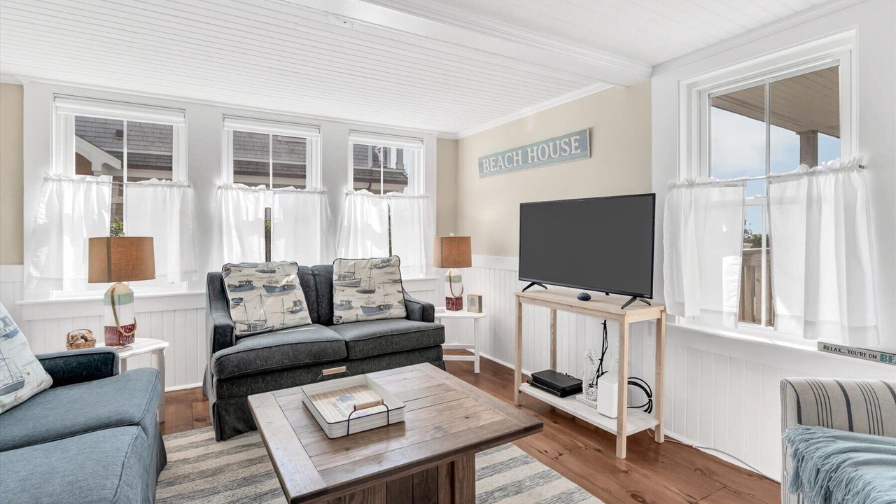 Photo of Livingroom in Harwich Port
