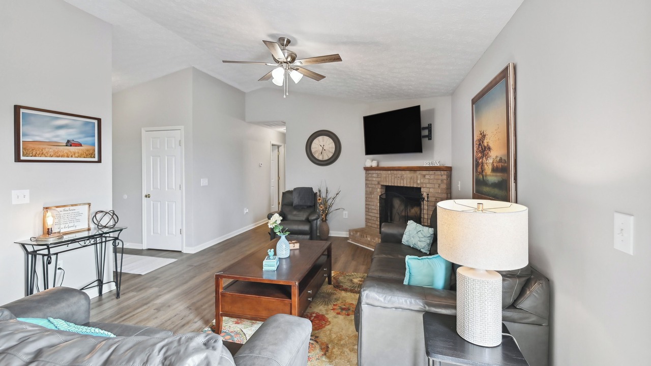 Photo of Livingroom in Corinth