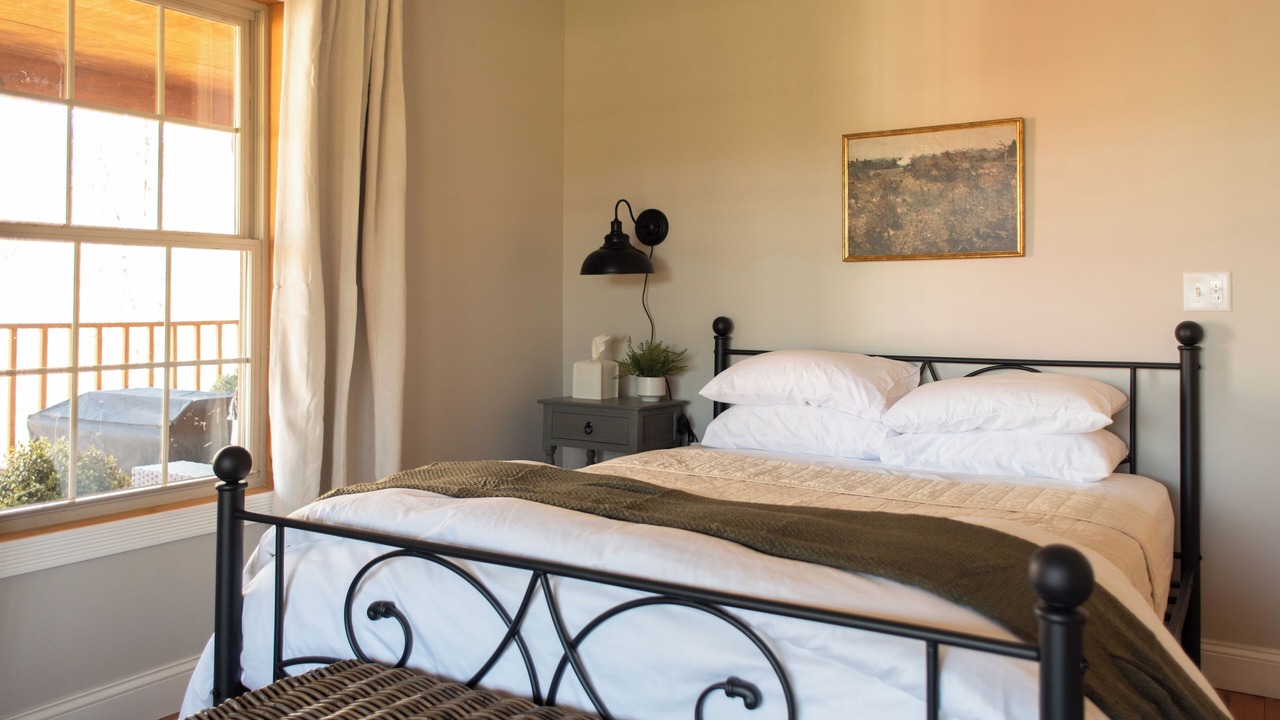 Photo of Bedroom in Gnaw Bone