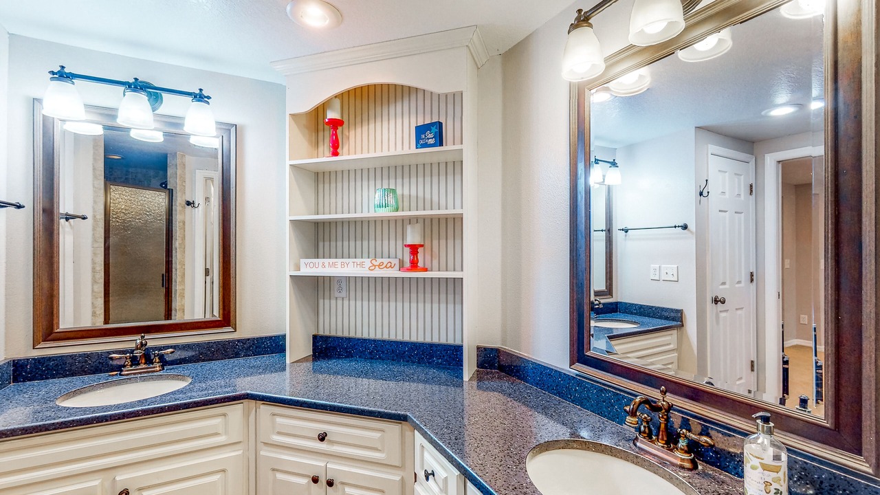 Photo of Bathroom in Plant City