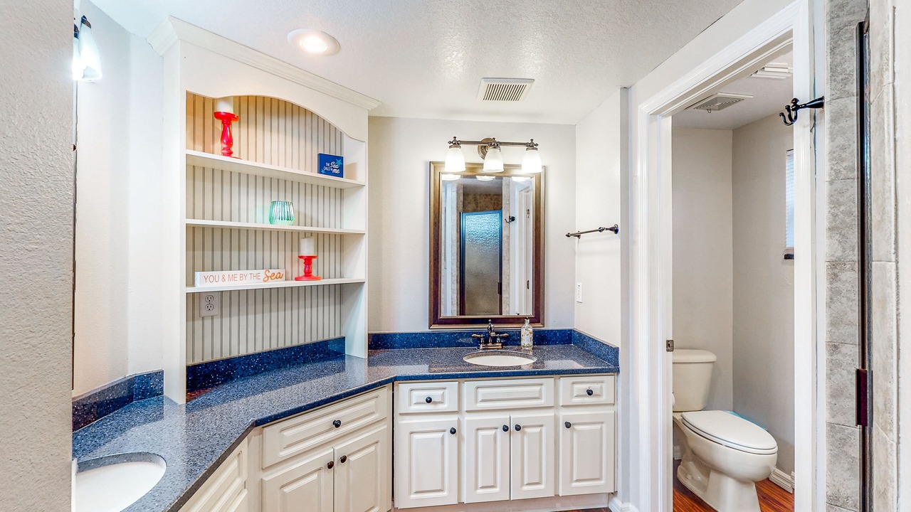 Photo of Bathroom in Plant City