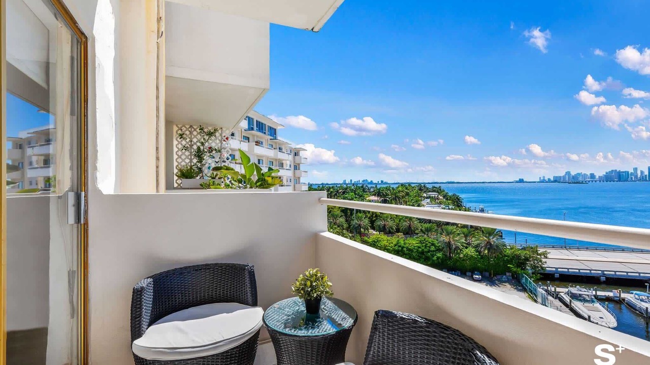Photo of Patio Balcony in North Bay Village