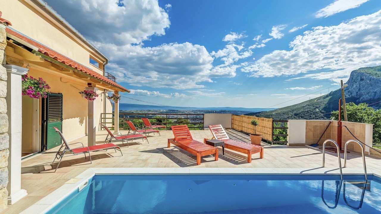 Photo of Outdoor in Klis