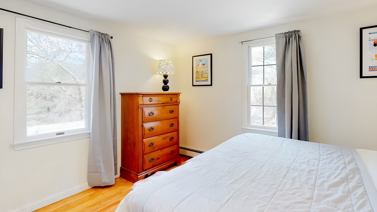 Photo of Bedroom in Truro