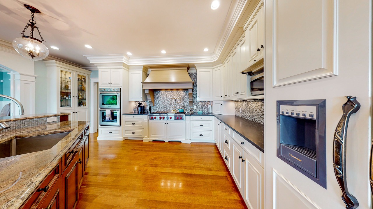 Photo of Kitchen in Cedar Bushes