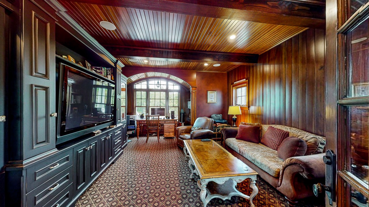 Photo of Livingroom in Cedar Bushes