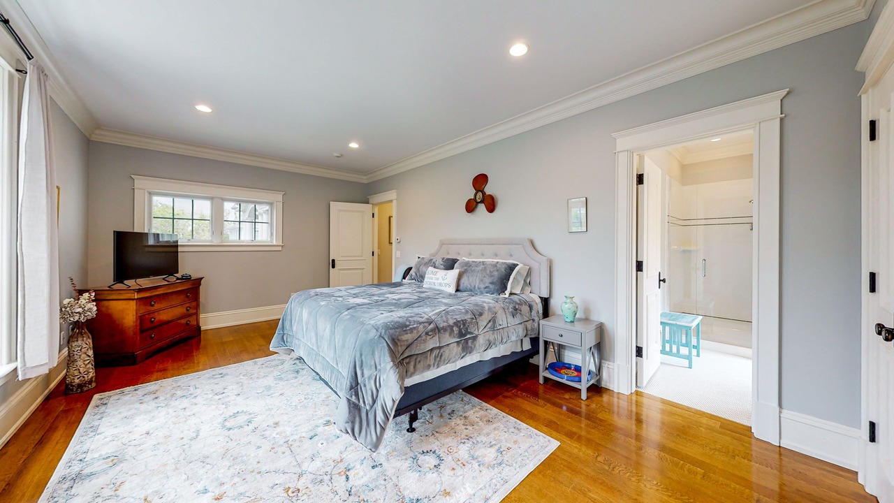 Photo of Bedroom in Cedar Bushes