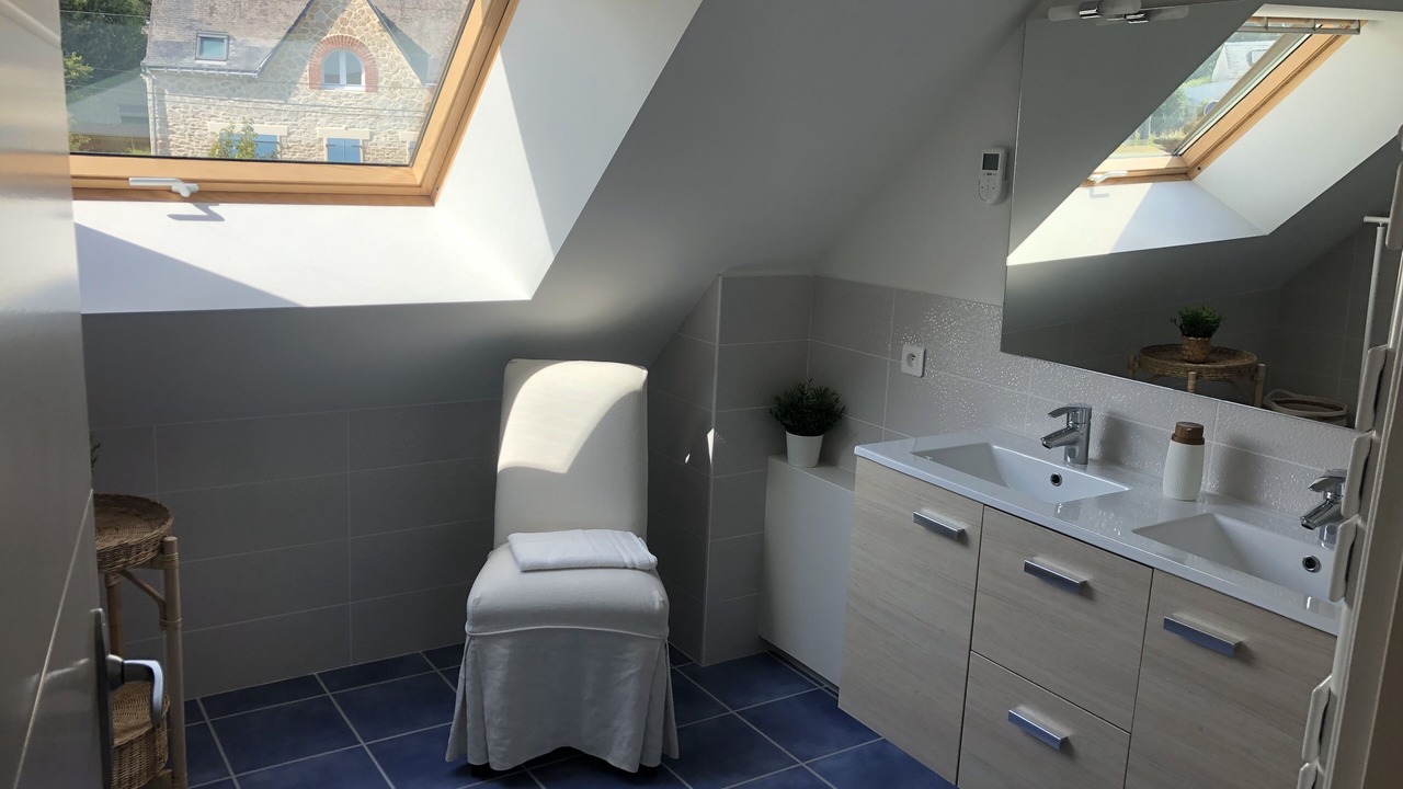 Photo of Bathroom in Larmor-Baden