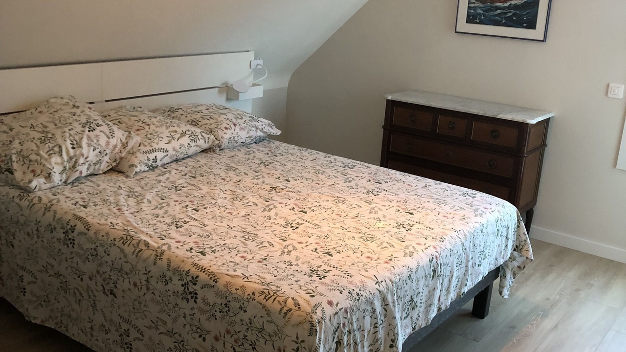 Photo of Bedroom in Larmor-Baden