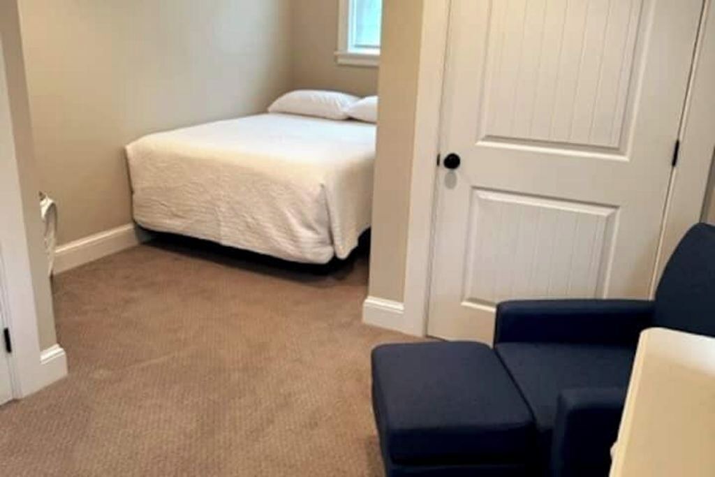 Photo of Bedroom in Sagamore Beach