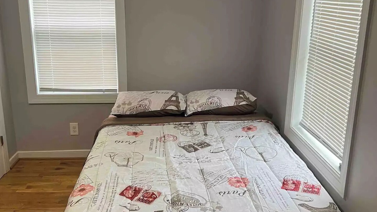Photo of Bedroom in Mosby