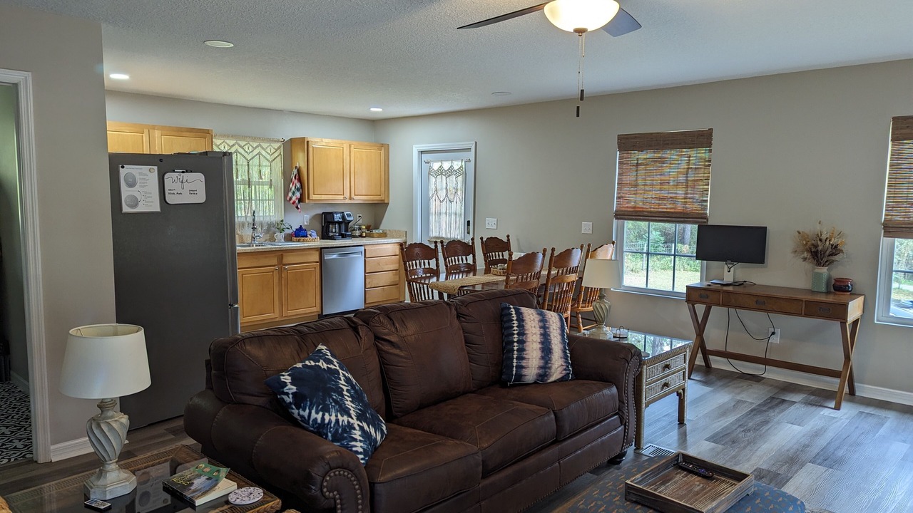 Photo of Livingroom in White Springs