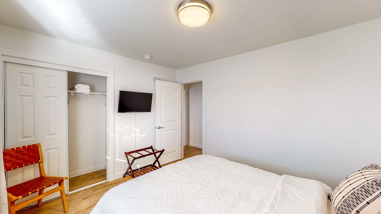 Photo of Bedroom in Simonton Lake