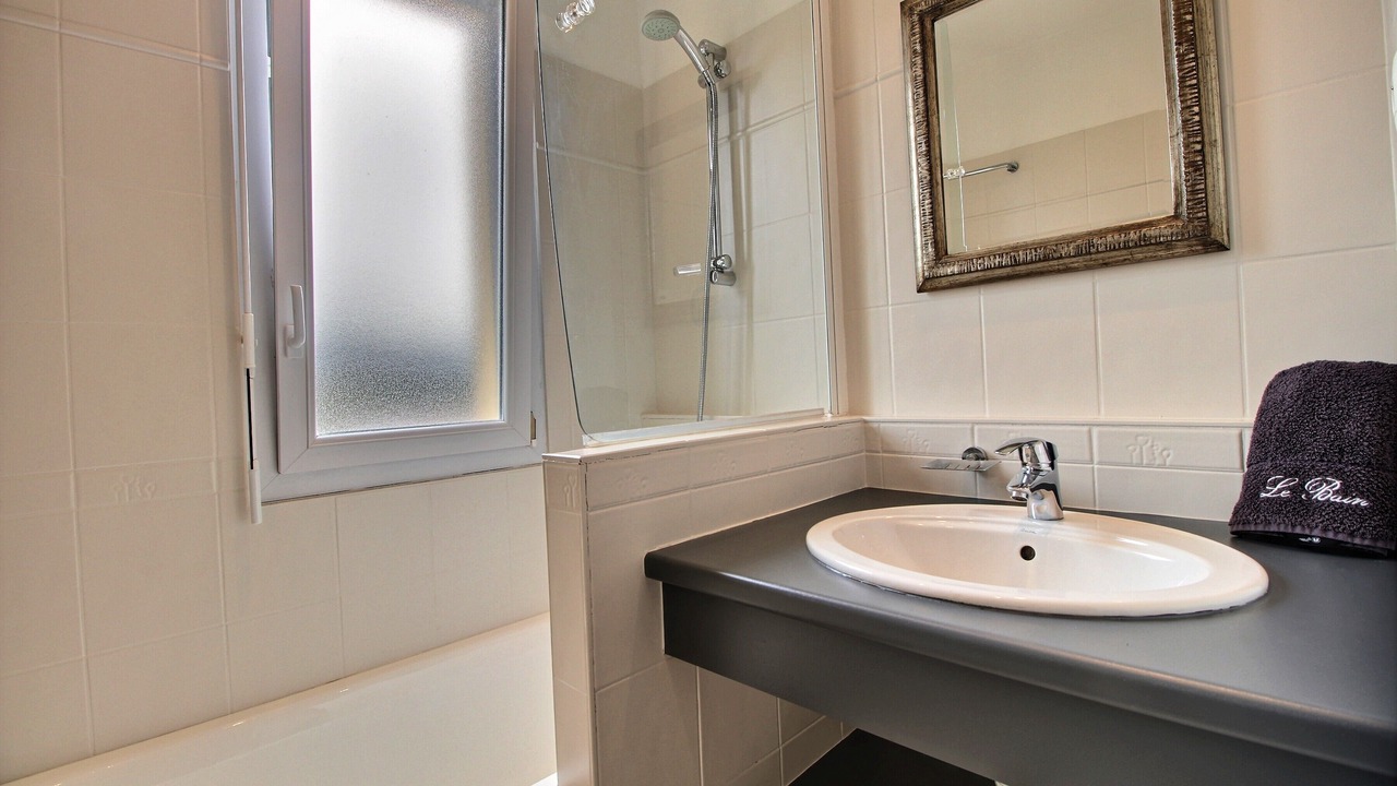 Photo of Bathroom in Sables-d'Or-les-Pins