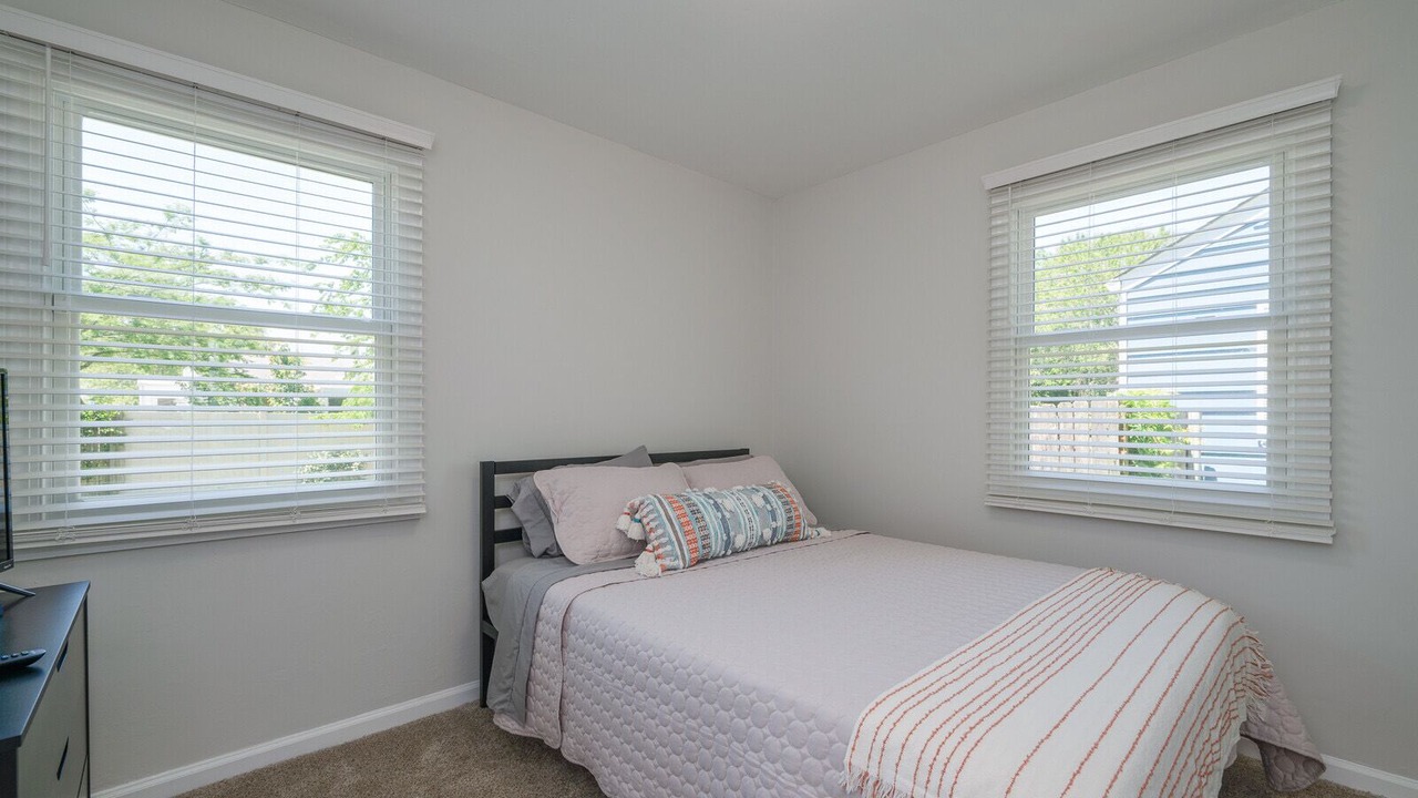 Photo of Bedroom in Bayview