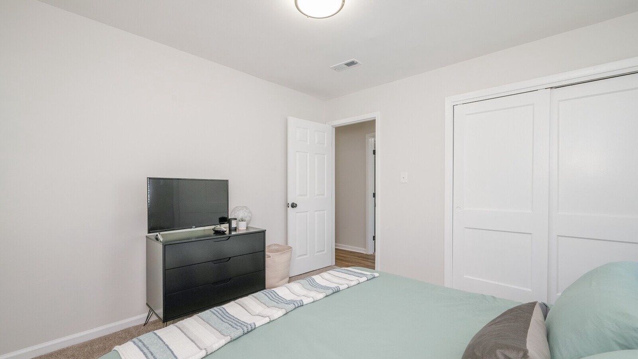 Photo of Bedroom in Bayview