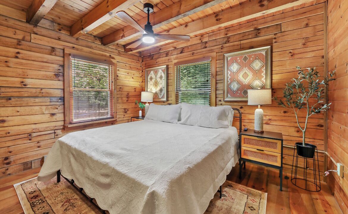Photo of Bedroom in West Stockbridge