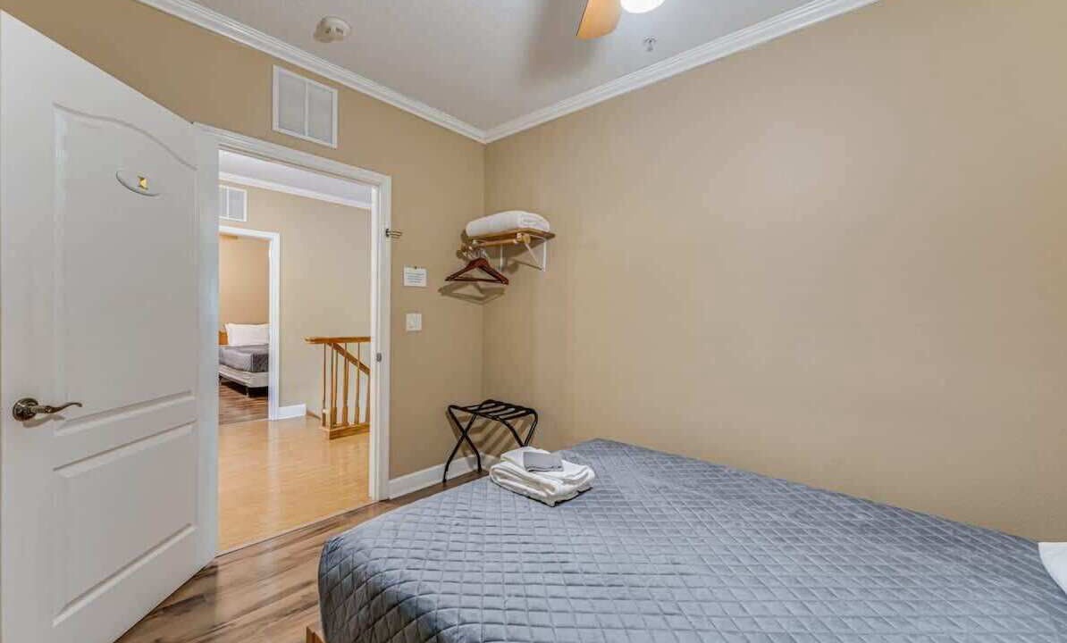 Photo of Bedroom in Chassahowitzka
