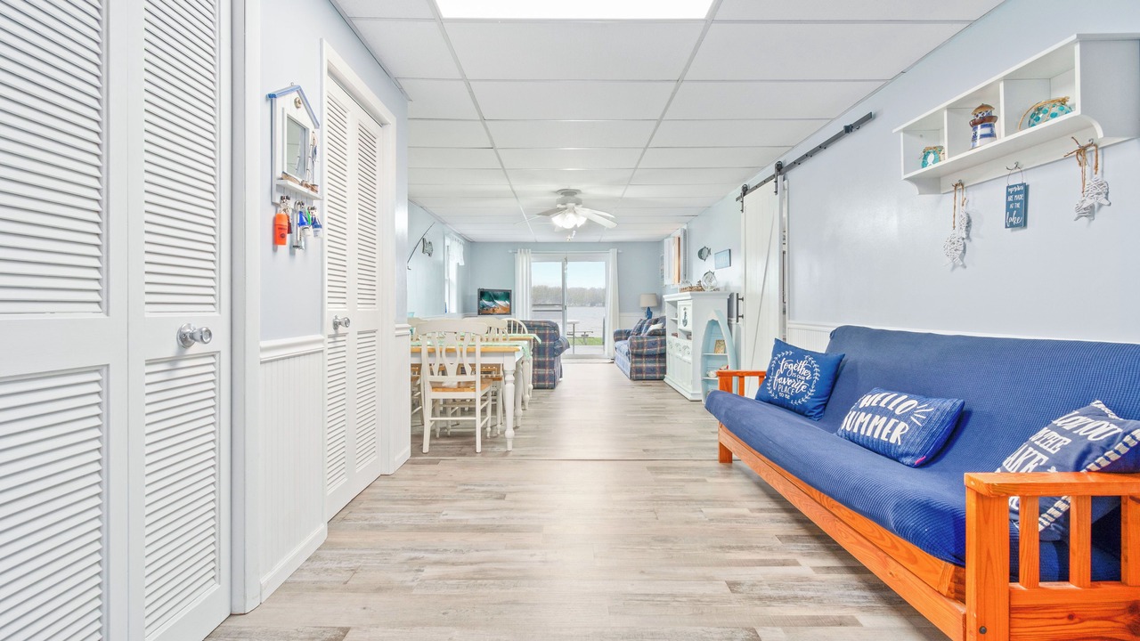 Photo of Livingroom in Coldwater