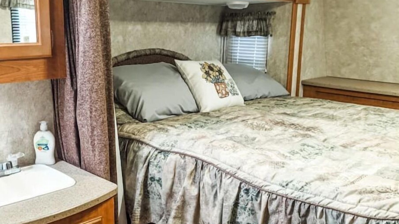 Photo of Bedroom in Burks Fork