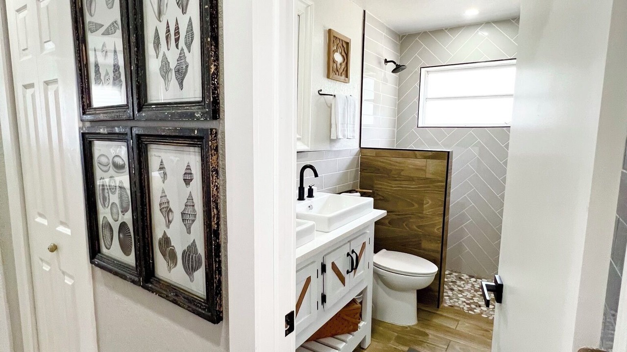 Photo of Bathroom in Sweetwater